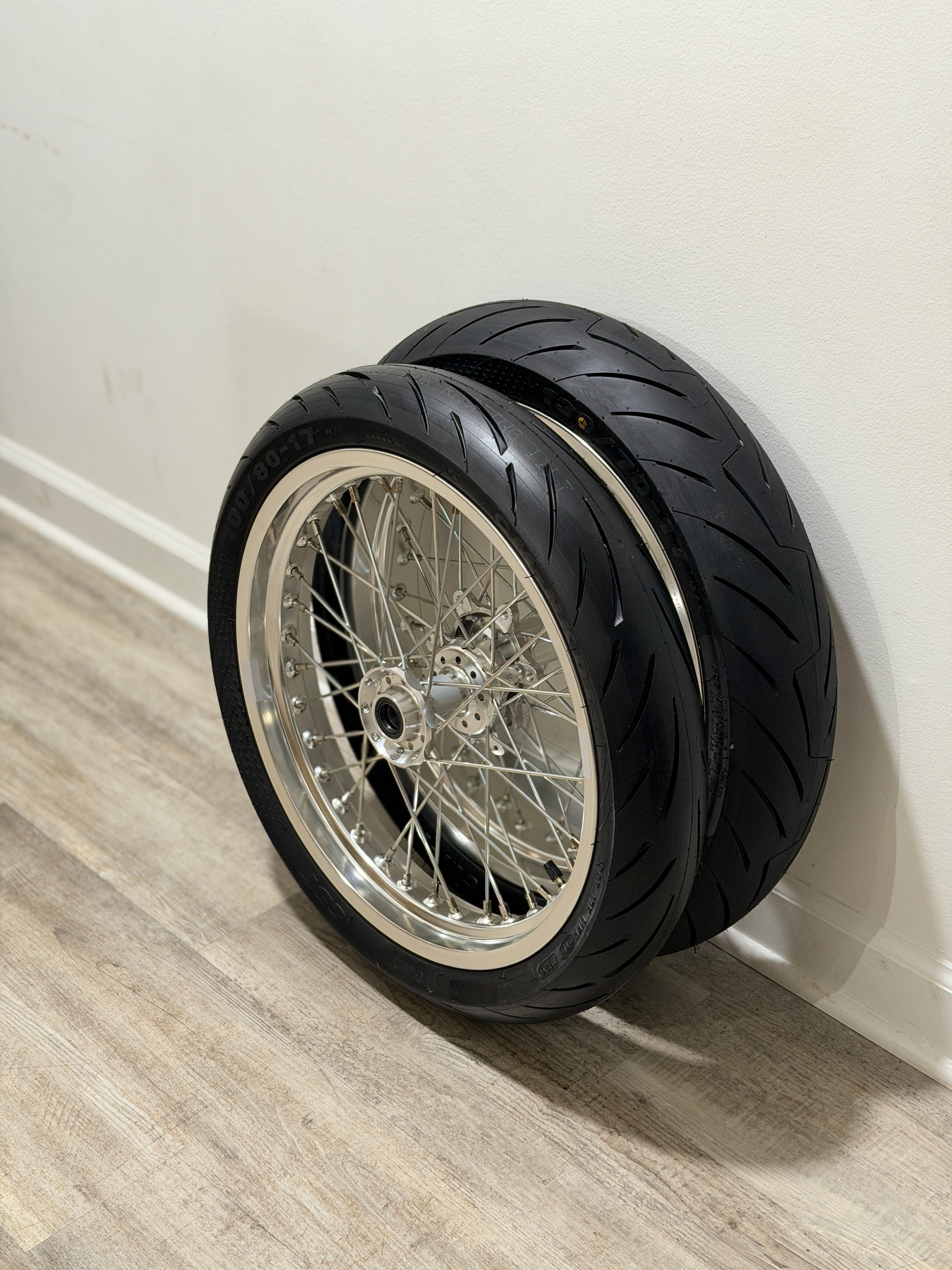 Chrome Ultra Bee/Komodo 17' Supermoto Wheelset